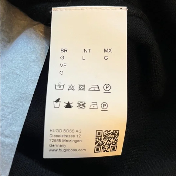 NWT women’s Hugo Boss Fine merino wool sweater L - Picture 3 of 3